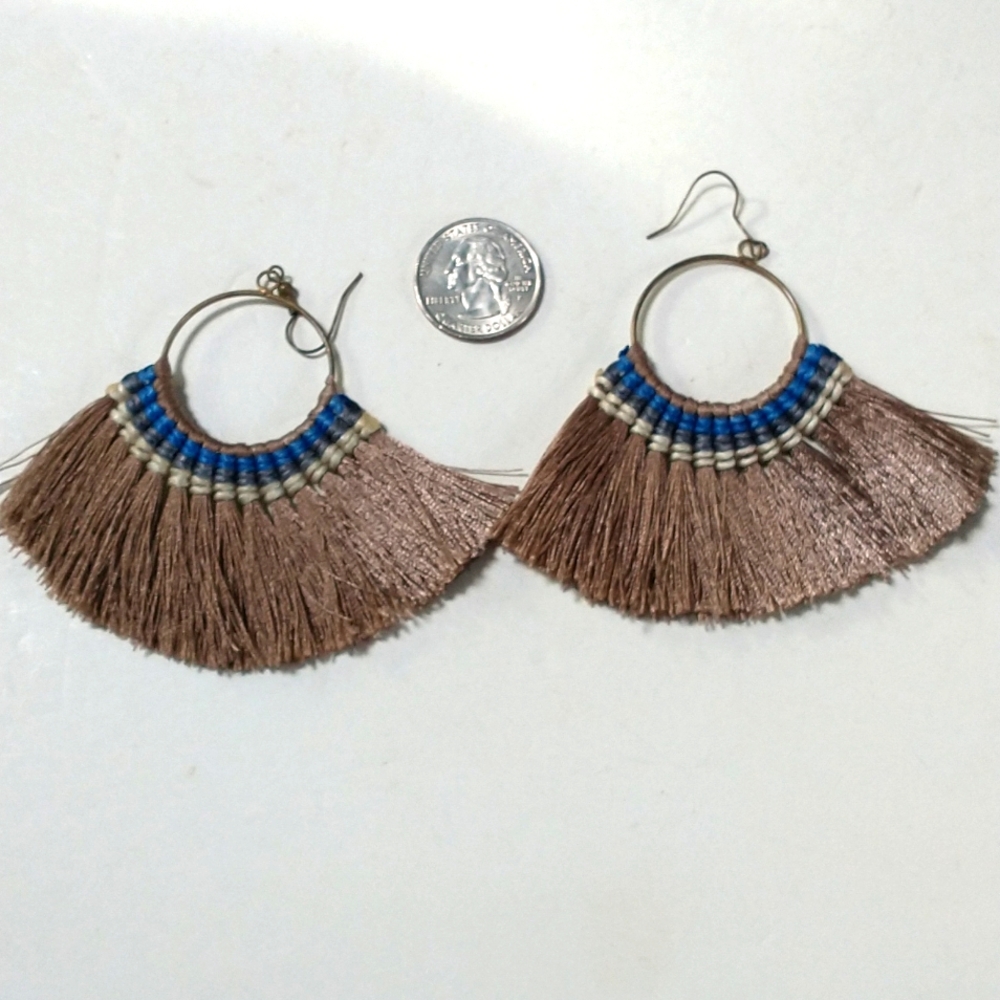 Beige and blue fan tassel earrings